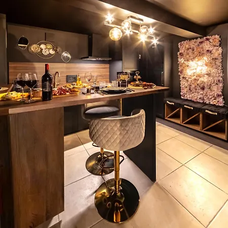 Le Havre De Pierres, Puy Du Fou * Mauleon