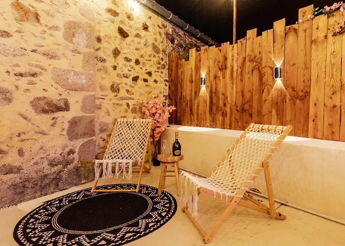 Le Havre De Pierres, Puy Du Fou Mauleon